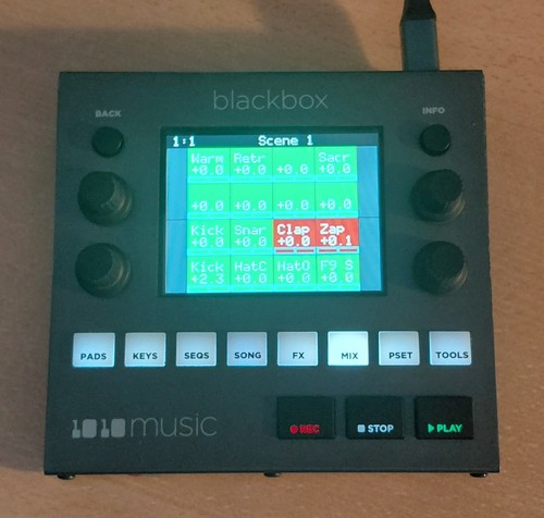 1010 music blackbox black - black, box