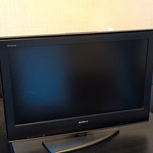 Sony bravia 32in lcd flat - sony,