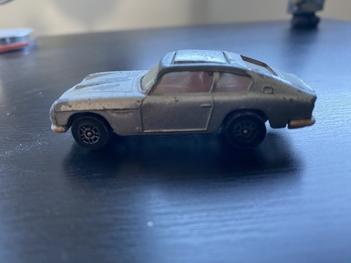 Corgi toys aston martin db6 - martin,