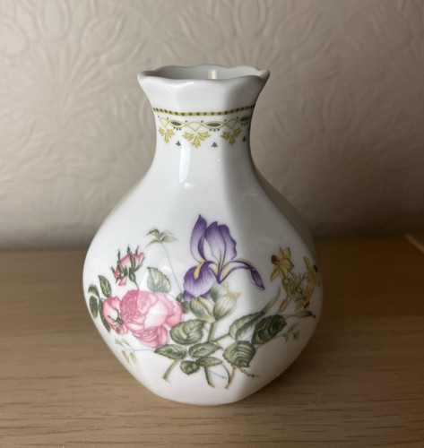Royal doulton camilla - doulton, vase