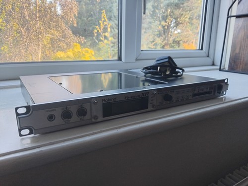 Roland fantom 128 - xr, 128-voice