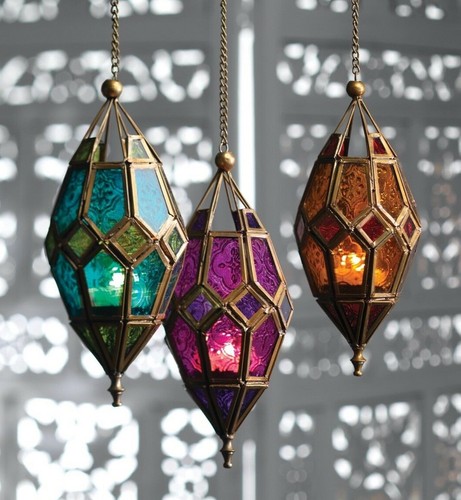 Hanging glass lantern tea