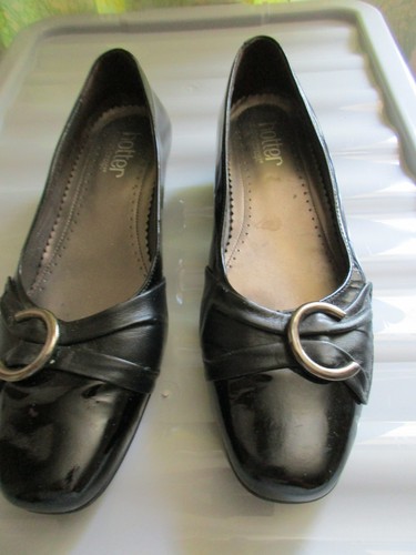 Black patent low heel - black,