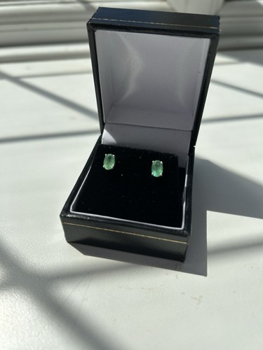Colombian emerald white - 9k,