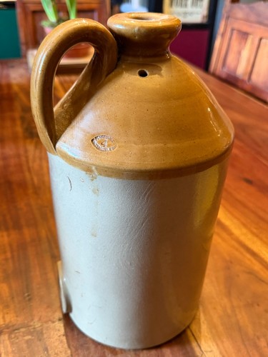 Gallon flagon marked - 1,