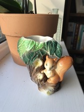 The sweetest vintage Hornsea squirrel vase, multicolour, 10cm, perfect condition