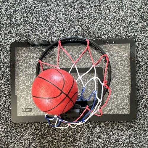 Wall mounted mini - mini, basketball
