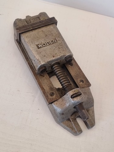 Woden machine vice made - machine,