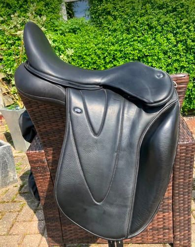 Wow dressage saddle - wow,