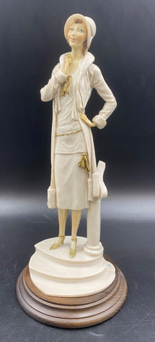 Miniature statue figurine - miniature,