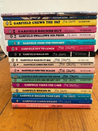 Garfield books bundle - 18,