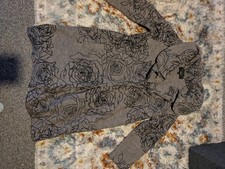 Lightweight grey patterned