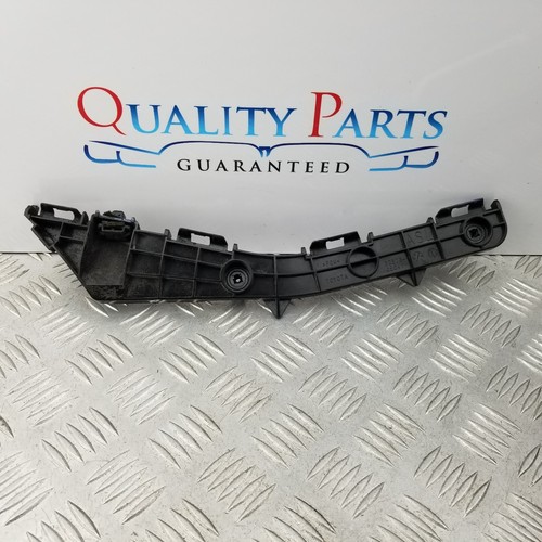 Toyota avensis bumper mount - avensis,