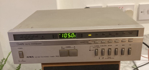 Aiwa mini compact quartz - mini,