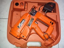 Paslode Im250 Gas And Battery Powered Second Fix Finishing Nail Gun Set