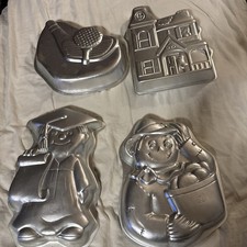 Vintage Wilton Cake Pans Lot