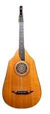 Lute Guitar