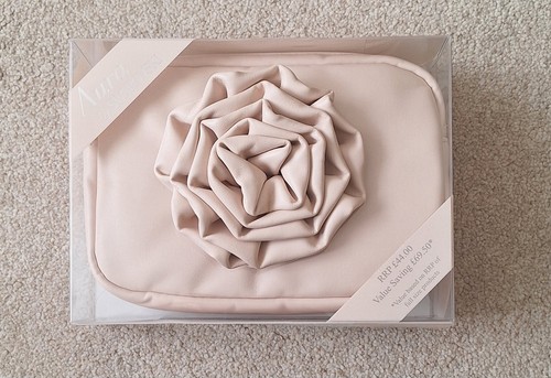 Aura swarovski gift set - aura,