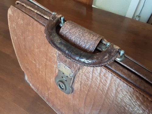 Vintage brown leather - brown,