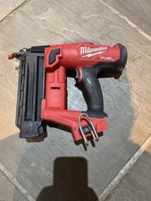 Milwaukee M18 18 Gauge Pin Gun