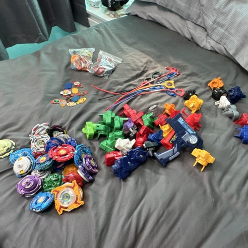 Classic beyblade job lot - lot,