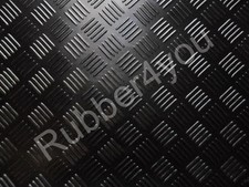 CHECKER-PLATE Studded Garage