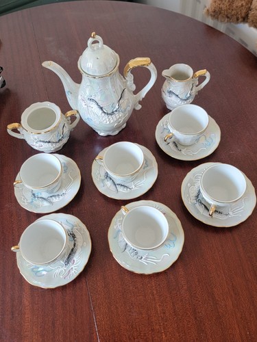 Beautiful vintage dragonware - beautiful,