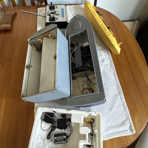 Vintage model boat futaba - vintage,