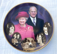 Compton & Woodhouse Plate Queen Elizabeth II 60 Glorious Years porcelain Gold