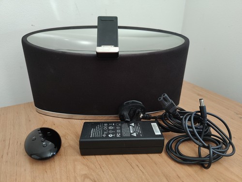 Bowers and wilkins zeppelin - and,