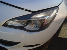 13 VAUXHALL ASTRA GTC 2.0 SRI NEARSIDE FRONT HEADLIGHT UNIT 11-18 BREAKING CAR