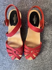 Sweedish Hasbeens Red Clog
