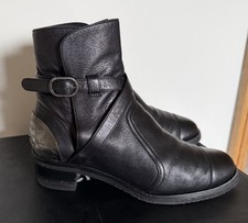 CHANEL SHORT ANKLE BOOTS BLACK
