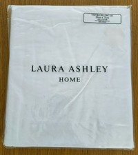 LAURA ASHLEY 1 Pair of Oxford