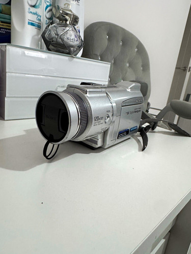 Sony handycam dcr trv60e - handycam, dcr-trv60e