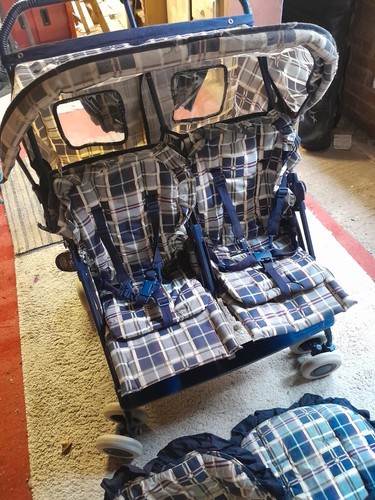 Twin folding pushchair - twin,