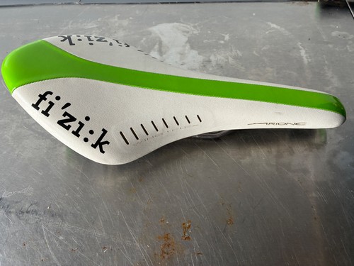 Fizik arione kium saddle team - fizik,
