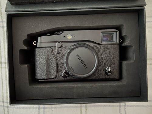 Fujifilm pro1 mirrorless - fujifilm, x-pro1