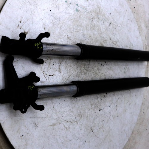 2016 ktm 125 left - left, and