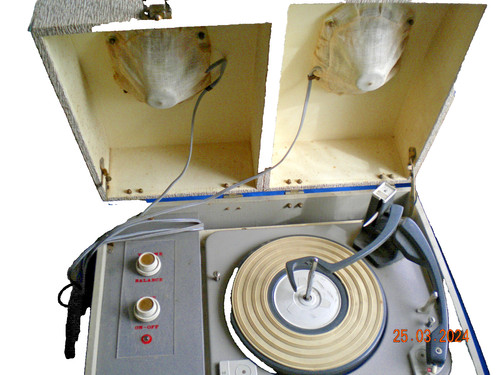 Record player 1960s era - player, era?
