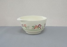 Vintage retro cream floral