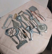 17 Pieces Of Vintage Kitchen