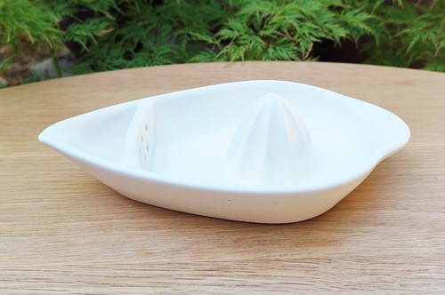 Vintage nigella lawson ceramic - nigella,