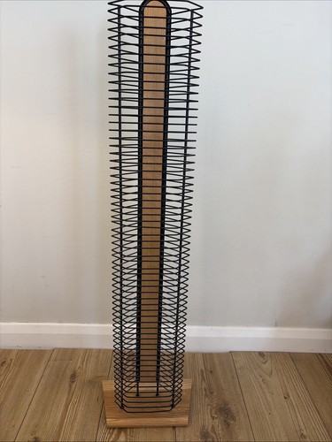 Vintage black wire and wood - black,