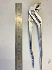 Vintage Elliott Lucas slip