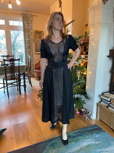Stunning vintage 1930s gothic - stunning,