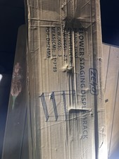 Zeno 4-Tier Green Metal Flower