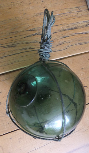 Vintage hand blown green - ,