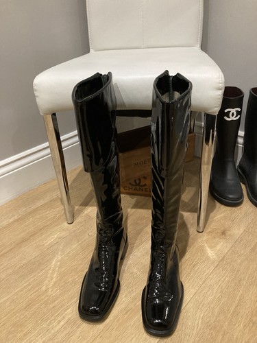 Stunning pair chanel black - stunning,