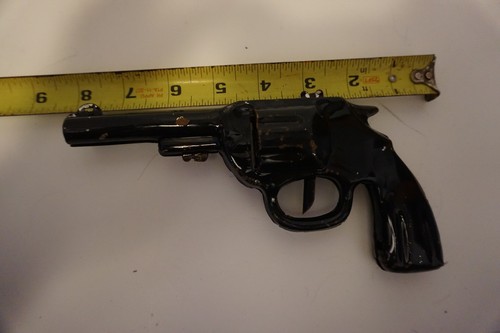 Vintage 8in long - , tin